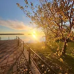 40-apartment In Center , Balcony And Free Parking *