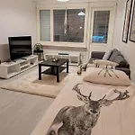 Apartment 40-apartment In Center , Balcony And Free Parking