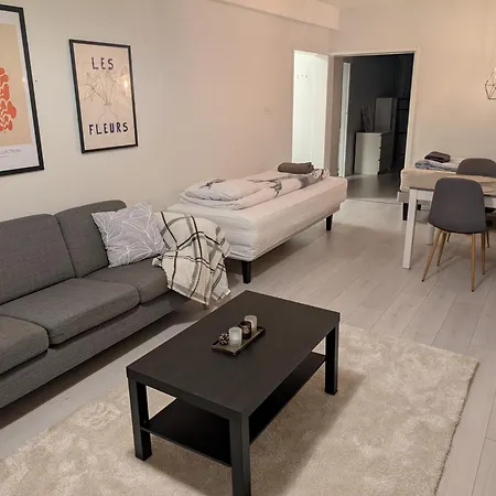 40-apartment In Center , Balcony And Free Parking Apartment Kemi