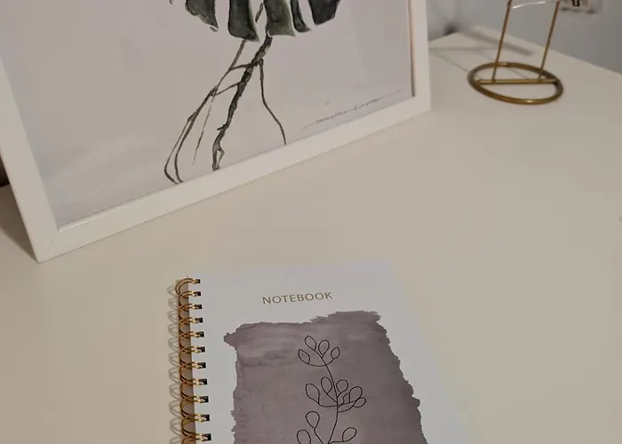 40-apartment In Center , Balcony And Free Parking Appartement *