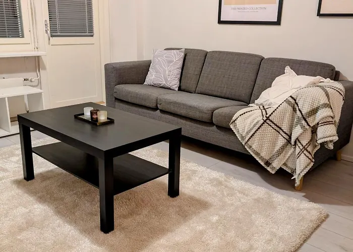 40-apartment In Center , Balcony And Free Parking *