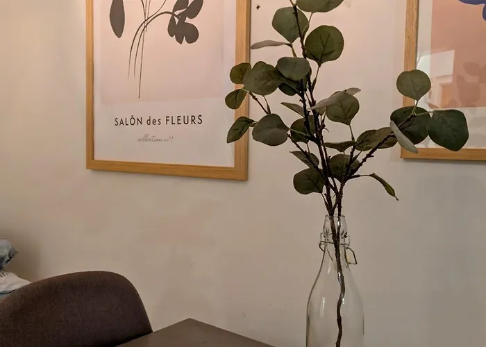 40-apartment In Center , Balcony And Free Parking Appartement *