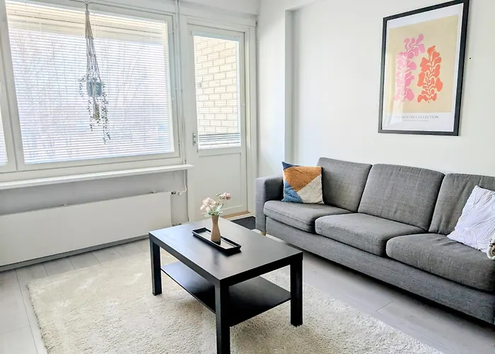 Appartement 40-apartment In Center , Balcony And Free Parking *