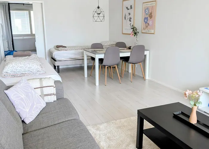 40-apartment In Center , Balcony And Free Parking Kemi