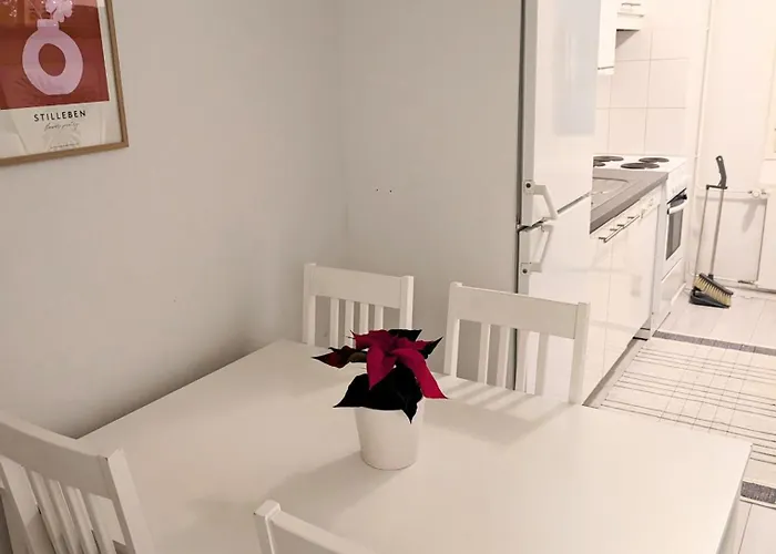 Appartement 40-apartment In Center , Balcony And Free Parking *